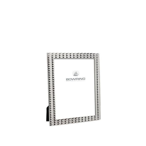 Burton 5 x 7in. Frame (13 x 18cm)